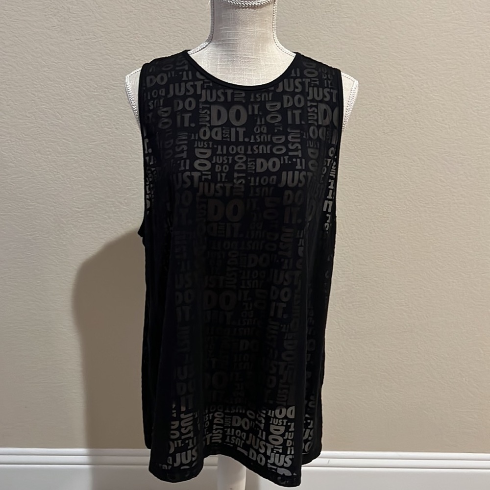 NIKE WOMEN’S BLACK TANK TOP / XL